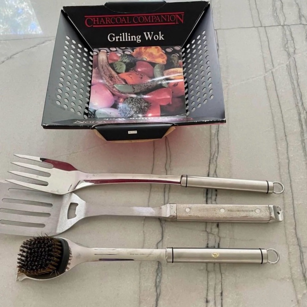William Sonoma Grilling Wok + Bbq Tool Set